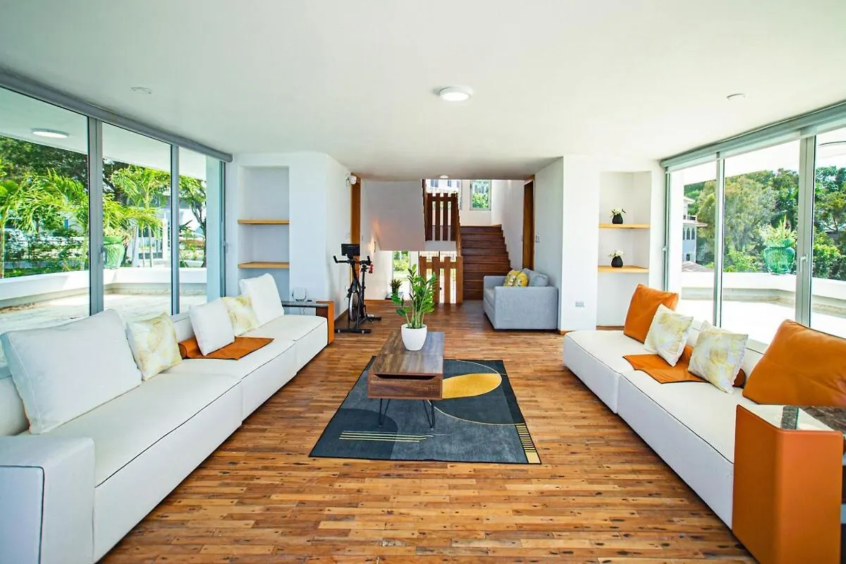 5 Mins From Beach, Hilltop Villa With Pool Ла-Паред