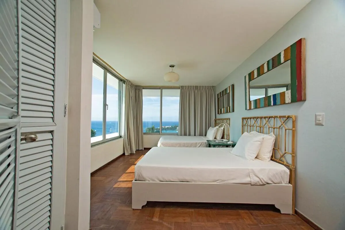 5 Mins From Beach, Hilltop Villa With Pool Ла-Паред