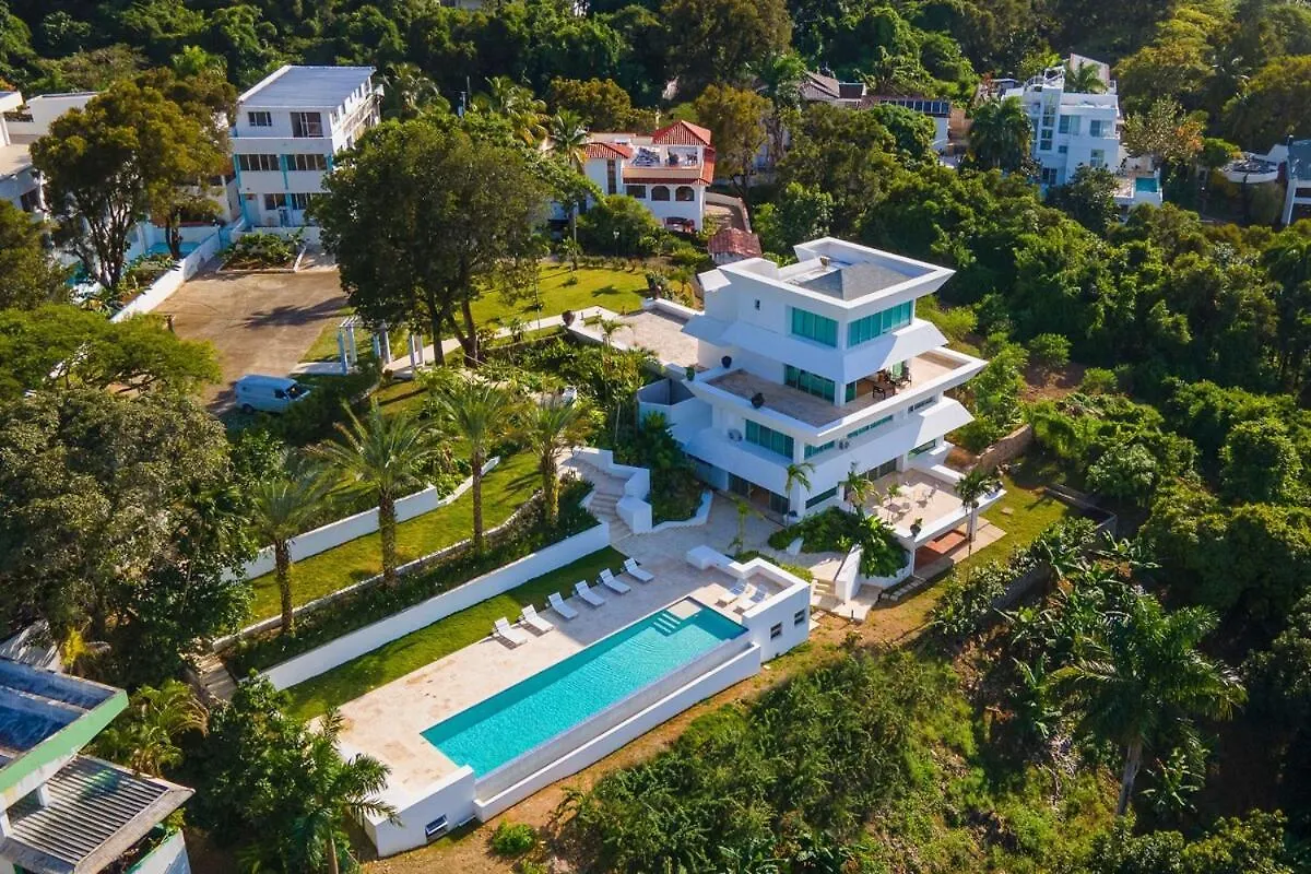 5 Mins From Beach, Hilltop Villa With Pool Ла-Паред