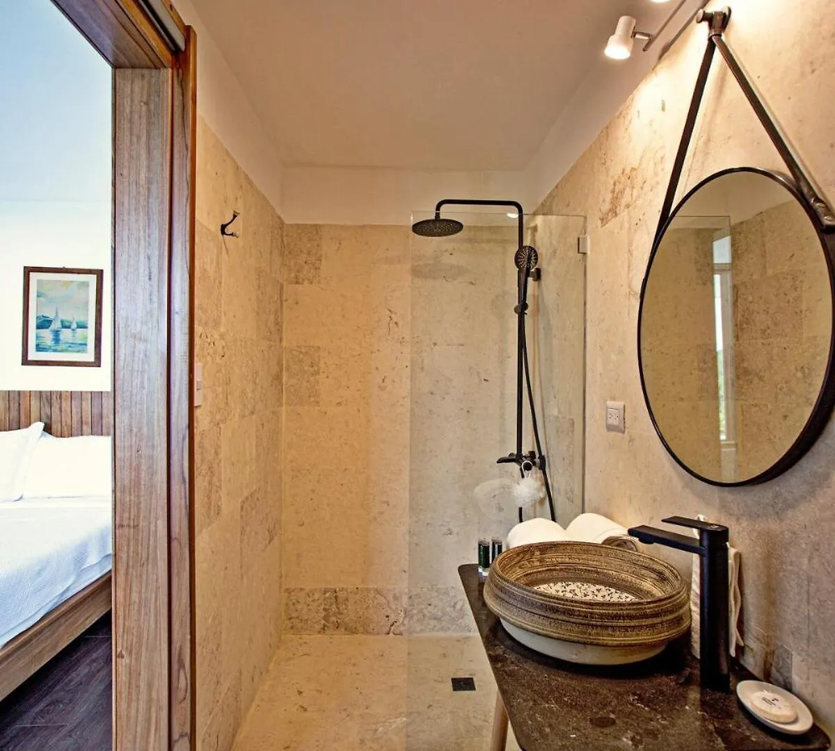 5 Mins From Beach, Hilltop Villa With Pool Ла-Паред