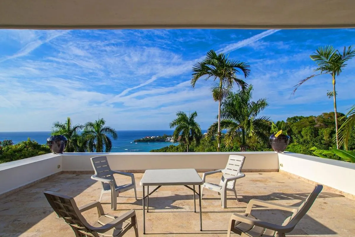 5 Mins From Beach, Hilltop Villa With Pool La Pared